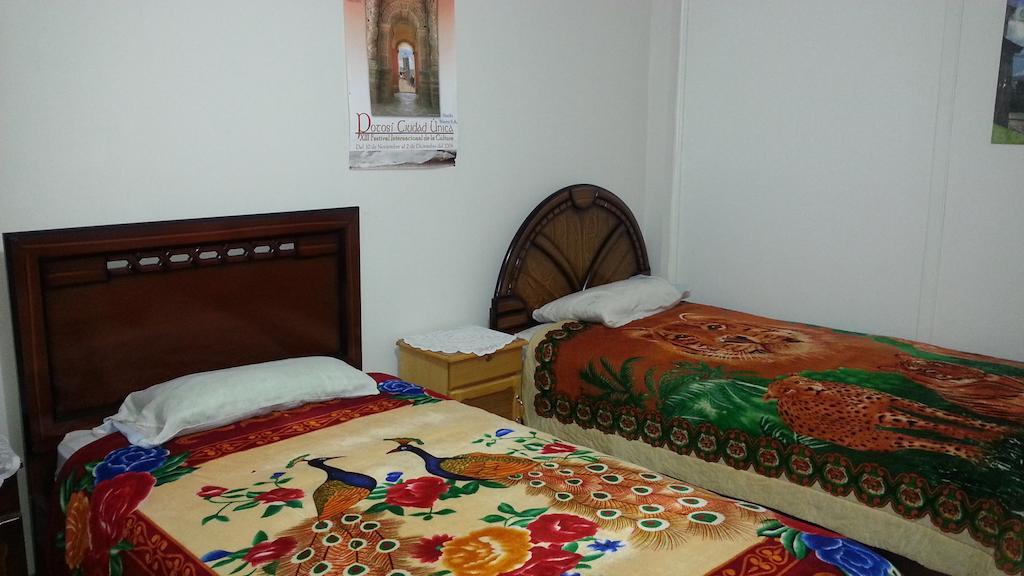 Hostal Villa Imperial Юнгио Номер фото