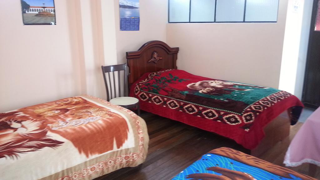 Hostal Villa Imperial Юнгио Номер фото